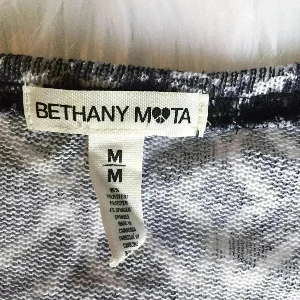 Bethany Mota Black & White Boho Sweater - Picture 3 of 6